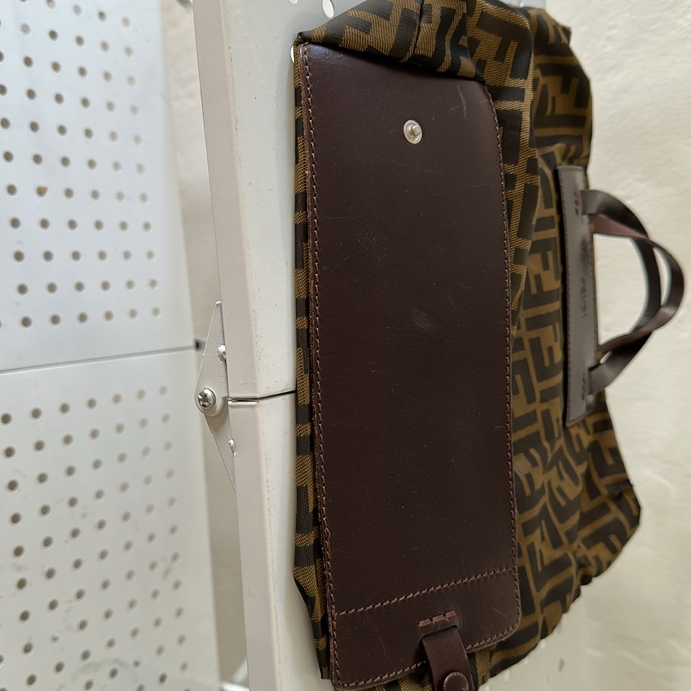 Fendi bag - Picture 3 of 7